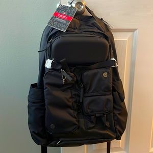 Lululemon Cruiser backpack in black
